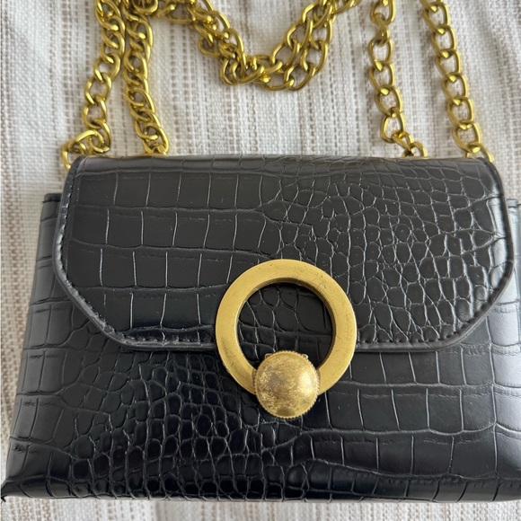 Black faux leather croc shoulder crossbody bag with gold hardware mini bag - Picture 4 of 8